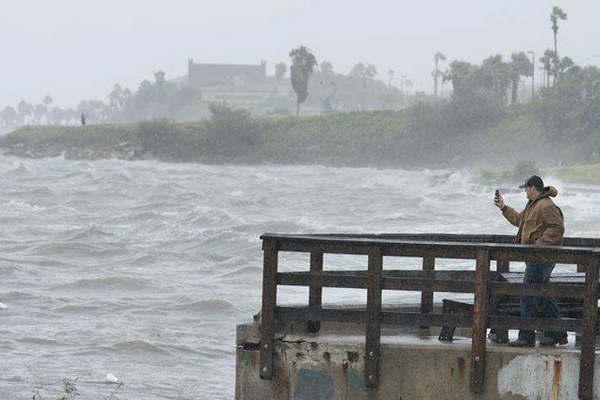 Alerta en Repuacuteblica Dominicana por avance del huracaacuten Irma 