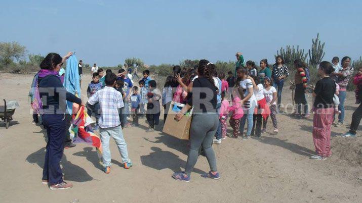 Los nintildeos de la comunidad Tonocoteacutes ya tienen su plaza