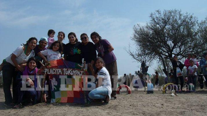 Los nintildeos de la comunidad Tonocoteacutes ya tienen su plaza