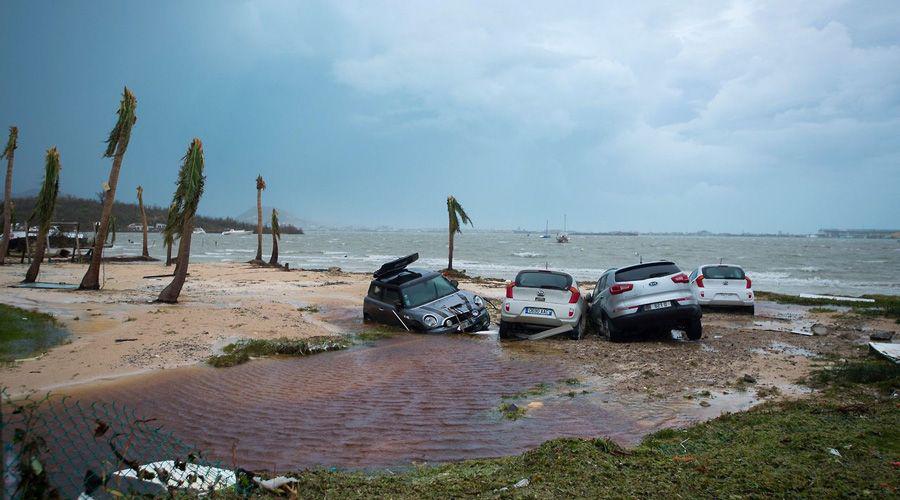 Imaacutegenes  El huracaacuten Irma cobra fuerza y se asoman Katia y Joseacute