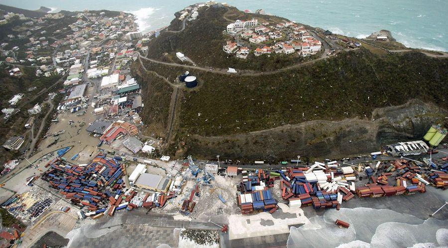 Imaacutegenes  El huracaacuten Irma cobra fuerza y se asoman Katia y Joseacute