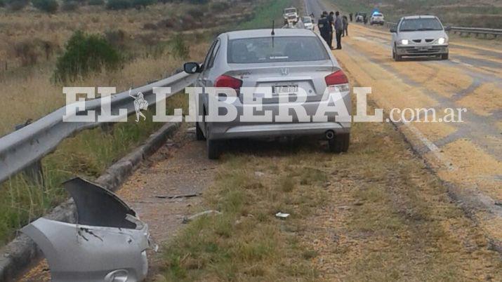 Camión perdió parte de su carga de maíz y provocó un terrible accidente