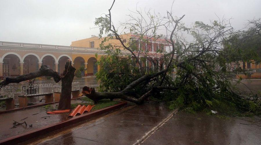 Cinco videos que muestran el poder destructivo del huracaacuten Irma