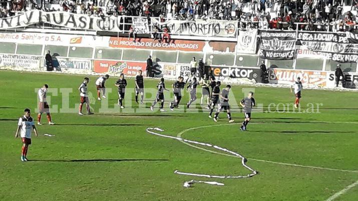 Central arrancoacute el torneo con el pie derecho