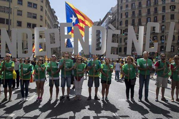 Cataluntildea- reina la incertidumbre  por garantiacuteas en el refereacutendum 