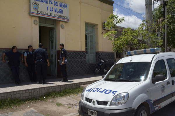 Una maestra habriacutea golpeado a su alumno de 3 antildeos en la boca