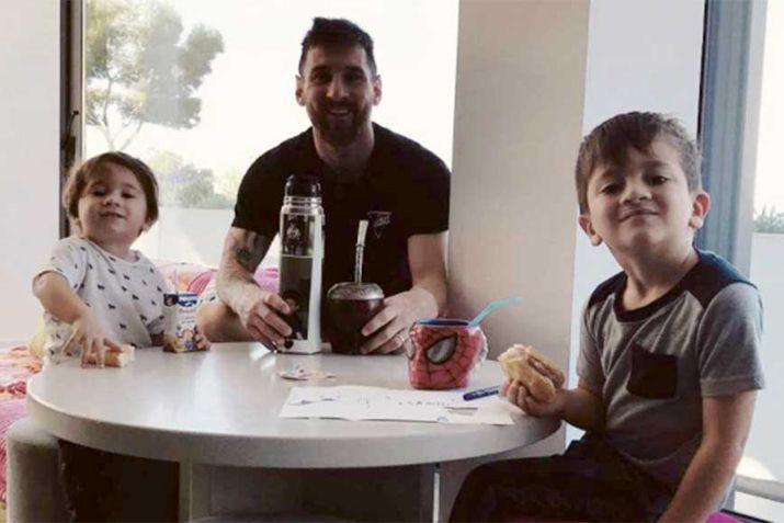 Lionel Messi posó con sus hijos en el desayuno del domingo