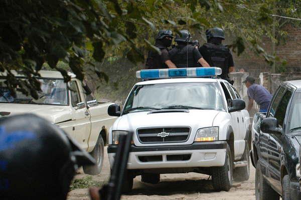 Apresan a peoacuten por vejar a 8 hijas una con retraso mental