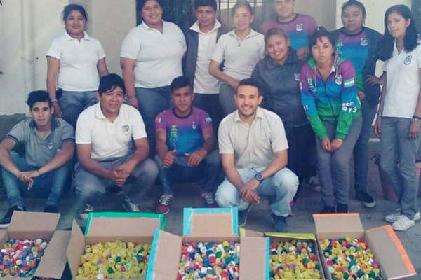 Los egresados de El Favorito concretaron un proyecto solidario