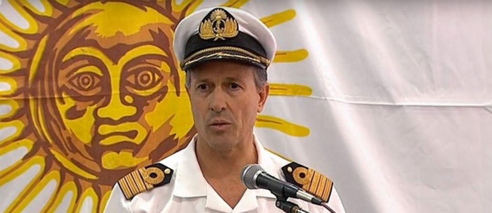 Enrique Balbi- Descartamos que el submarino esteacute en superficie