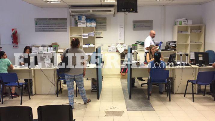 En el interior el Anses atenderaacute en forma normal hoy y mantildeana