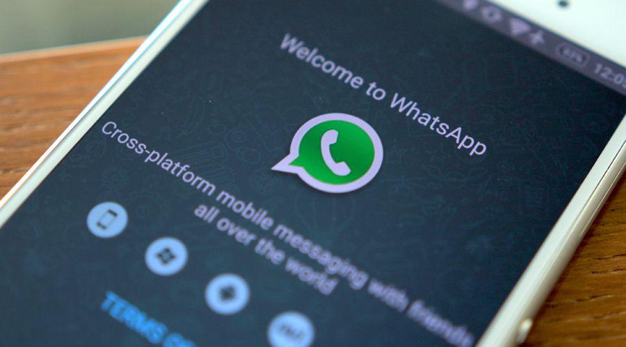 Caos por la caiacuteda de WhatsApp a pocas horas de Antildeo Nuevo