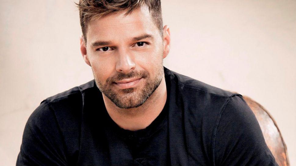 La foto hot de Ricky Martin en la habitacioacuten de su hotel