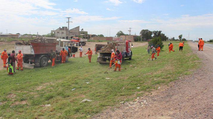 Operativo de limpieza acceso oeste de la ciudad capital