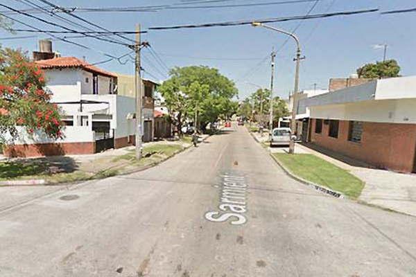 Asesinan a un joven disparaacutendole por la espalda tras pelea