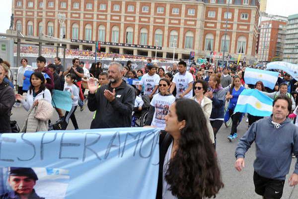 Luego de varios pedidos Macri recibiraacute el martes a familiares de los tripulantes del ARA San Juan