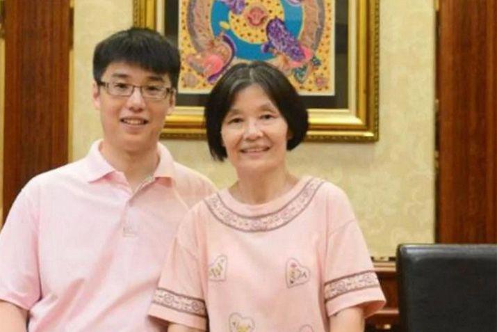 Sun Zhong Qin a quien también se la llamaba María junto con su hijo