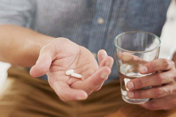 Abusar de ibuprofeno puede causar infertilidad en los hombres