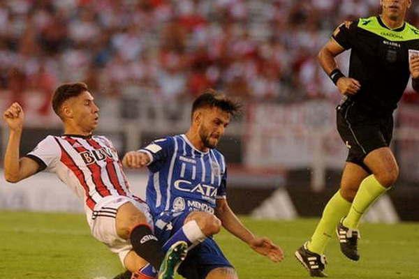 Balintildeo fue parado y  no ingresoacute al sorteo 