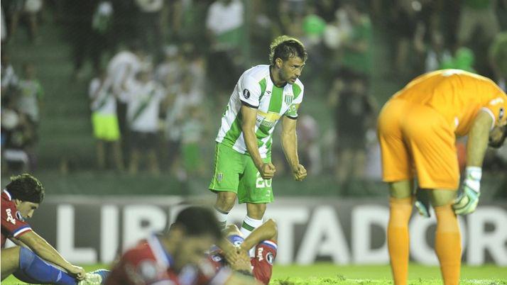 Banfield se mide ante Nacional en Montevideo