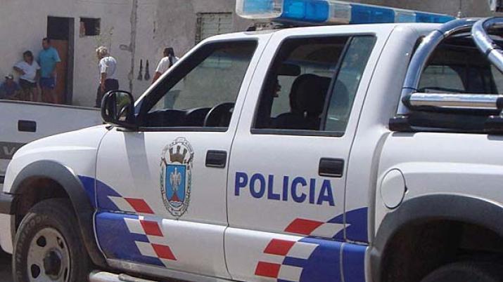 Antildeatuya- tres santafesinos presos por robar en un autoservicio