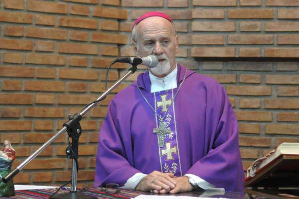 Mons Bokalic oficiaraacute la bendicioacuten de Ramos en la Catedral y en La Banda 
