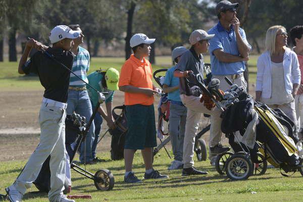 Medal play a 18 hoyos para los jugadores y socios del Santiago del Estero Golf Club 