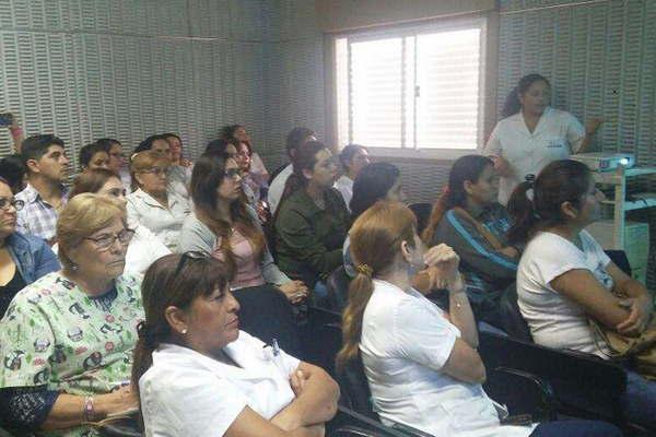 El Cepsi lanzoacute su capacitacioacuten mediante videoconferencia destinada a enfermeros