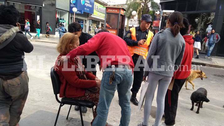 Una mujer se descompensoacute cuando caminaba por pleno centro