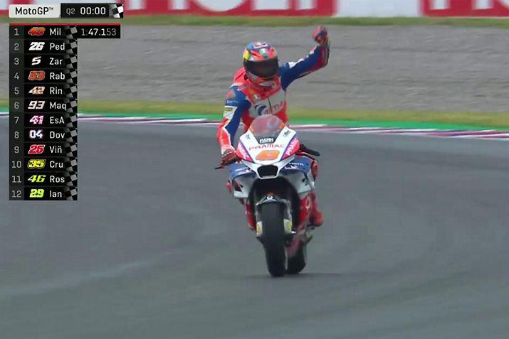 El australiano Jack Miller y toda su alegría al pasar primero por la bandera a cuadros