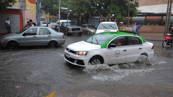 Las tormentas continuaraacuten en el Sur de Santiago del Estero