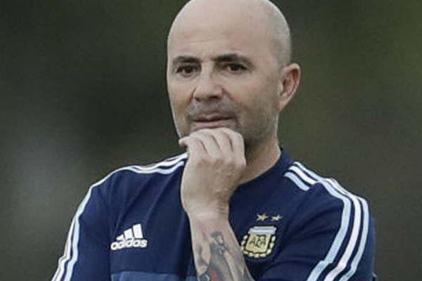 Jorge Sampaoli tendraacute un viaje decisivo a Europa