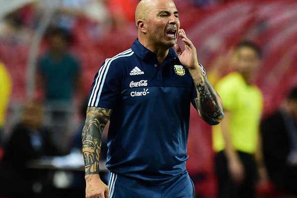 Sampaoli se reunioacute con Bustos y Meza