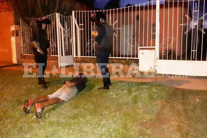 El acusado fue reducido por la policía en la misma escena del hecho