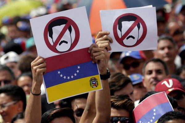 Marcha contra las elecciones del domingo en Venezuela