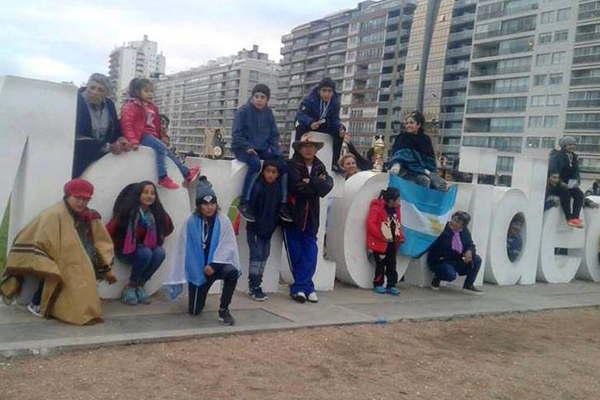 Bailarines dorenses sobresalieron en suelo uruguayo