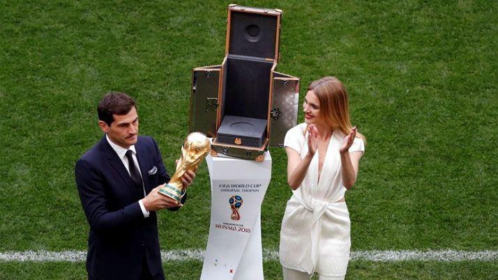 Asiacute presentaron a la deseada Copa del Mundo de Rusia 2018