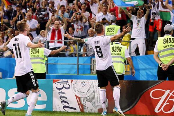 Kroos revivioacute a Alemania en el uacuteltimo minuto