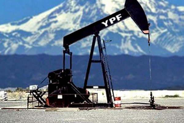 La petrolera YPF implementaraacute teacutecnicas de recuperacioacuten para yacimientos de 70 y 90 antildeos
