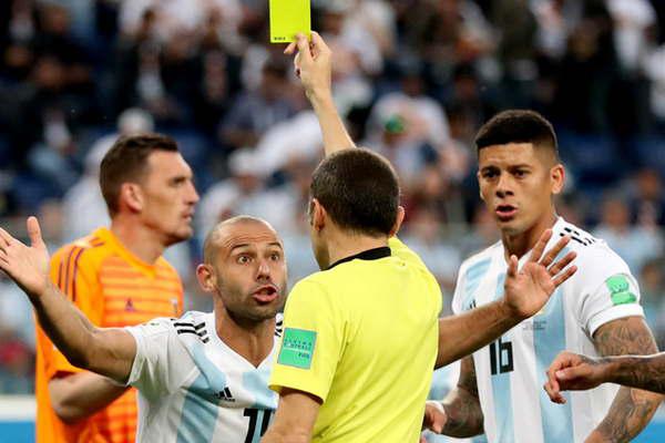 Mascherano y un reacutecord que lo obliga a cuidarse