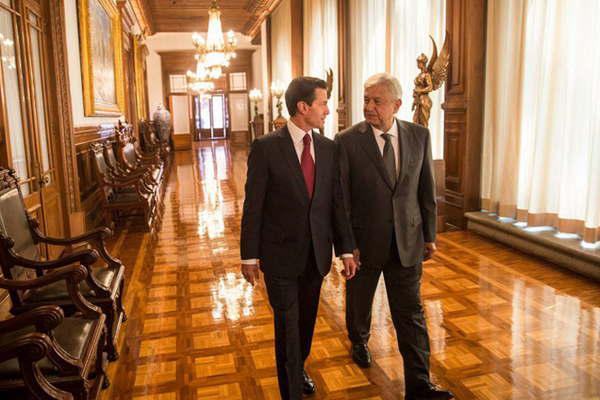 Loacutepez Obrador y Pentildea Nieto inician la etapa de transicioacuten en Meacutexico