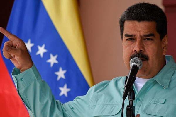 Maduro acusa a Estados Unidos de provocaciones