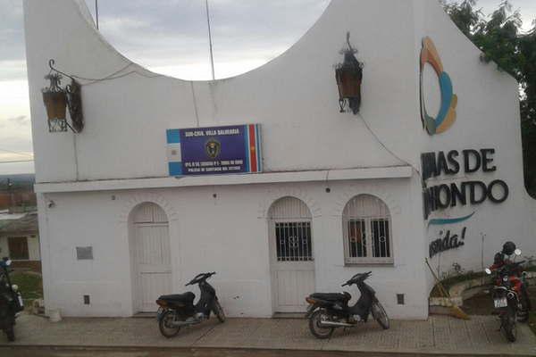 Motochorros con arma blanca le arrebataron  el celular a un menor 