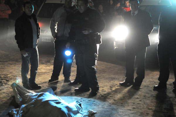 Anciano encendioacute fuego en su casa cayoacute sobre el brasero y murioacute quemado 