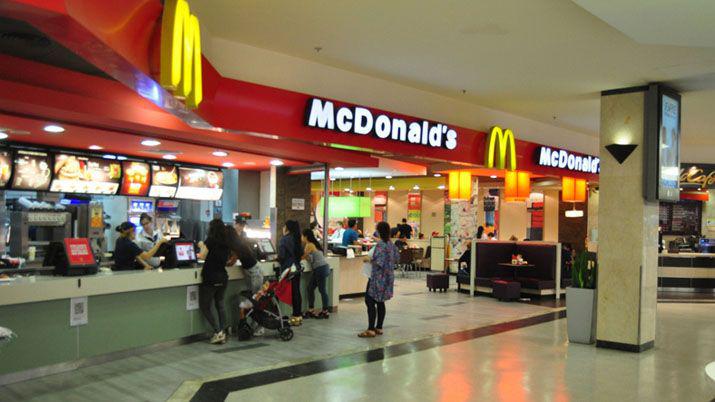 Mc Donalds ultima los detalles para su proacutexima apertura