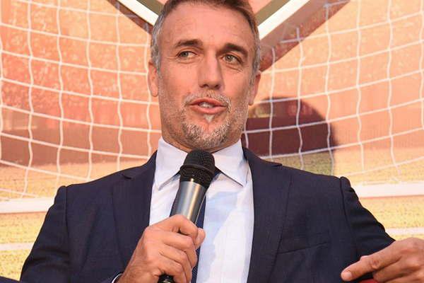 Gabriel Batistuta y el fuerte  consejo para Joseacute Pekerman 