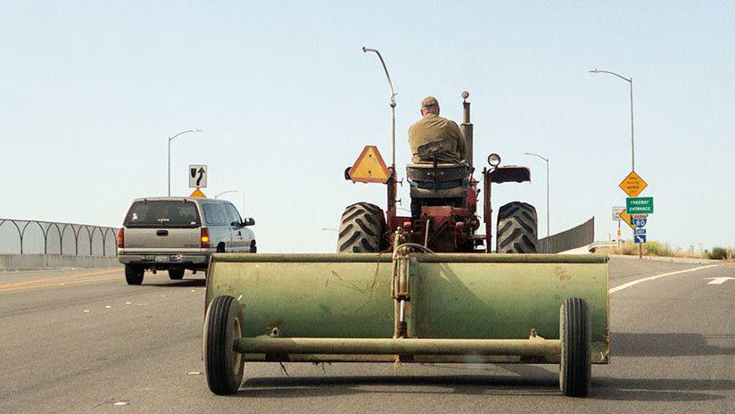 Video- Se roboacute un tractor y protagoniza una insoacutelita persecucioacuten