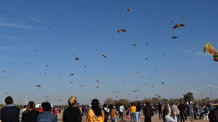 San Pedro cerroacute las vacaciones con cientos de barriletes volando