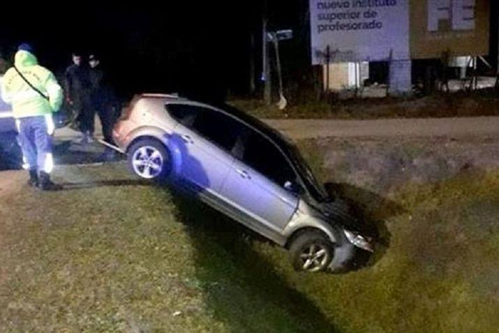 Después del accidente el funcionario llamó a su padre un ex concejal y terminaron amenazando a los agentes de tr�nsito 