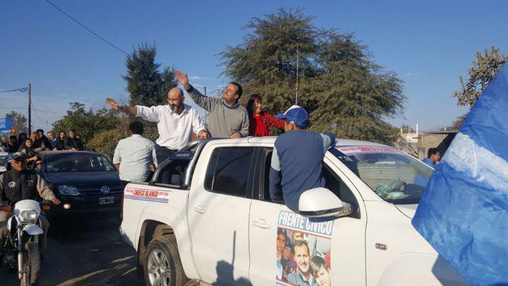 Gran caravana del Frente Ciacutevico en la zona sur de La Banda